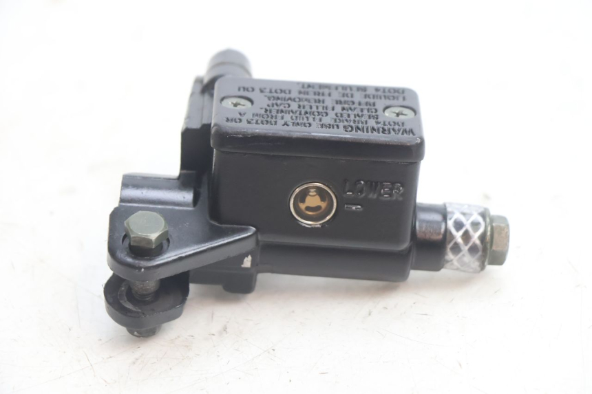 photo de CILINDRO MAESTRO DELANTERO TNT MOTOR ROMA 10' 2T 50 (2011 - 2018) - Zoom estado de uso
