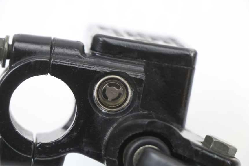 photo de CILINDRO MAESTRO DELANTERO TNT MOTOR ROMA 10' 4T 50 (2019 - 2022) - Estado de la superficie y material