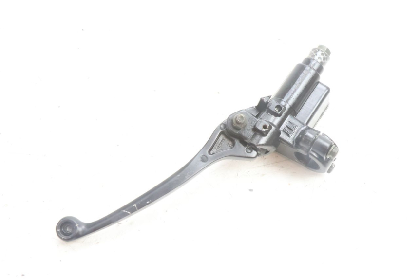 photo de BOMBA FRENO DELANTERO TNT MOTOR ROMA 10' 4T 50 (2007 - 2018) - Detalles de los puntos de fijación