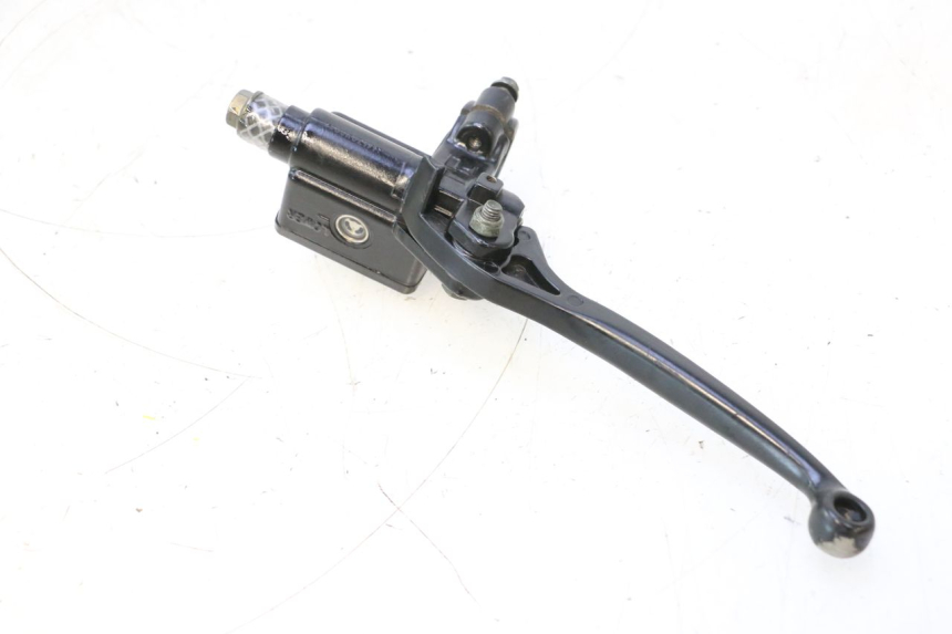 photo de CILINDRO MAESTRO DELANTERO TNT MOTOR ROMA 12' 2T 50 (2007 - 2018) - Primer plano técnico