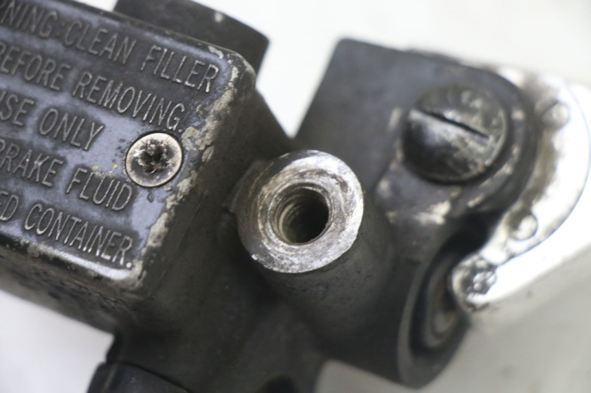 photo de BOMBA FRENO DELANTERO GILERA RUNNER SP 50 (2006 - 2008) - Otra perspectiva