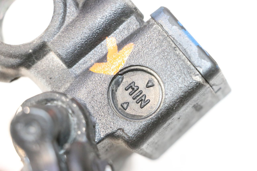 photo de BOMBA FRENO DELANTERO PEUGEOT SATELIS COMPRESSOR K15 125 (2006 - 2009) - Otra perspectiva