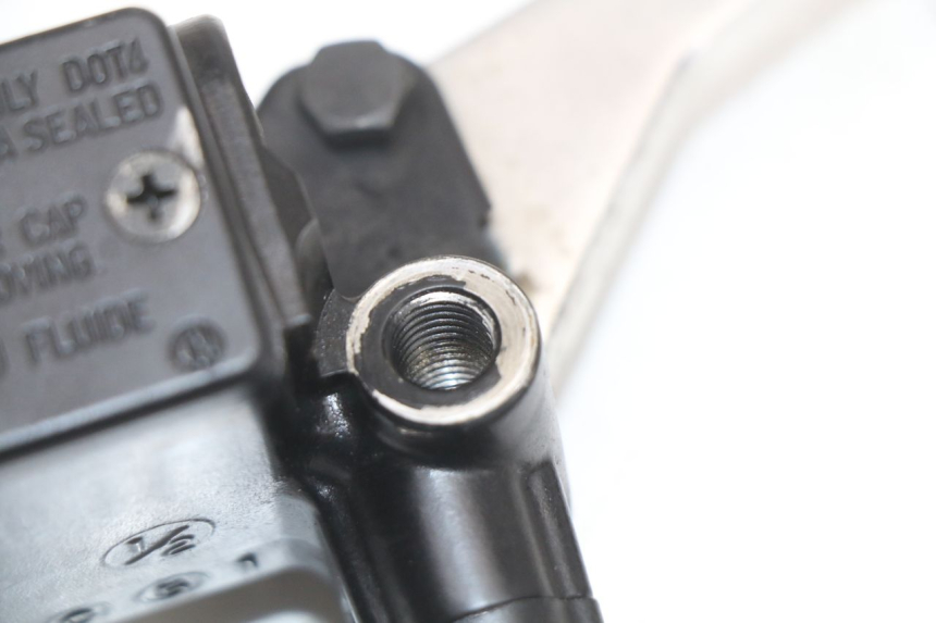 photo de CILINDRO MAESTRO DELANTERO PEUGEOT SATELIS 125 (2010 - 2012) - Zoom estado de uso