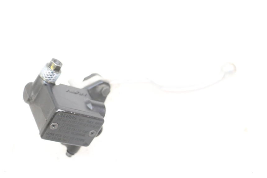 photo de BOMBA FRENO DELANTERO PEUGEOT SATELIS 125 (2013 - 2018) - Zoom estado de uso