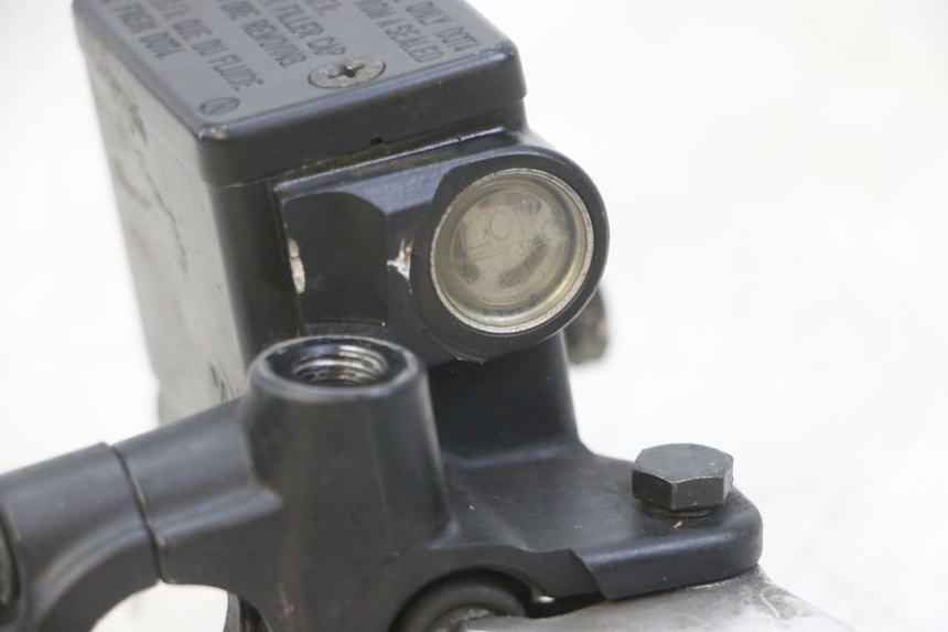 photo de BOMBA FRENO DELANTERO PEUGEOT SATELIS 125 (2013 - 2018) - Vista general del producto