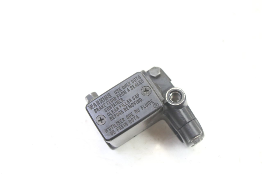 photo de BOMBA FRENO DELANTERO PEUGEOT SATELIS 125 (2013 - 2018) - Detalle de la pieza