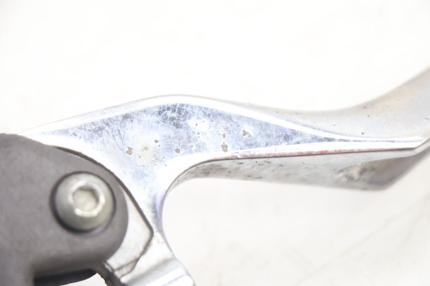photo de CILINDRO MAESTRO DELANTERO PEUGEOT SATELIS 125 (2006 - 2009) - Primer plano técnico