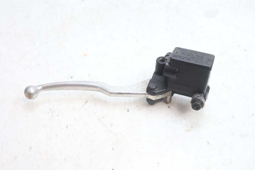 photo de CILINDRO MAESTRO DELANTERO PEUGEOT SATELIS 125 (2006 - 2009) - Primer plano técnico