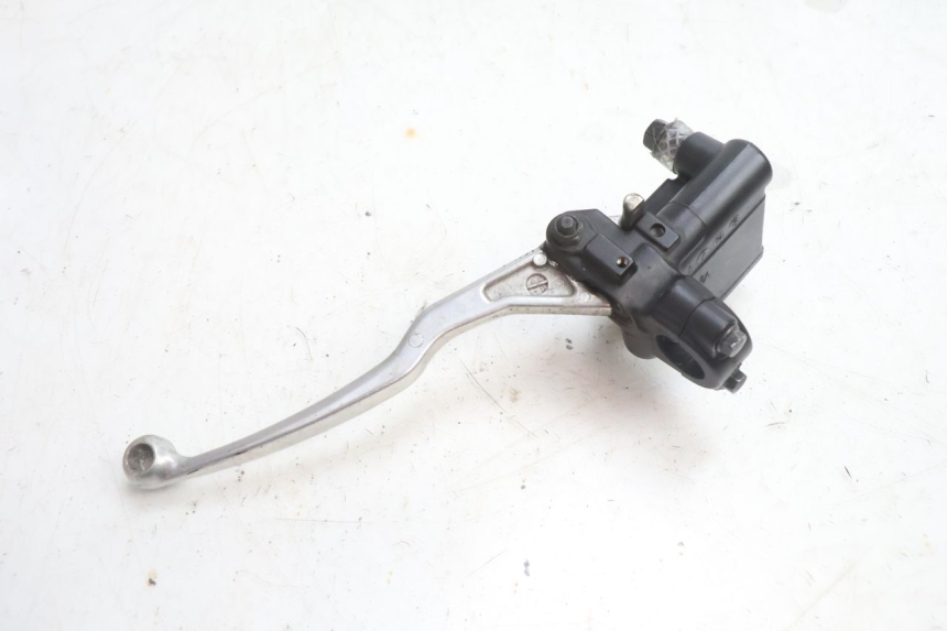 photo de CILINDRO MAESTRO DELANTERO PEUGEOT SATELIS 125 (2006 - 2009) - Recambio usado revisado