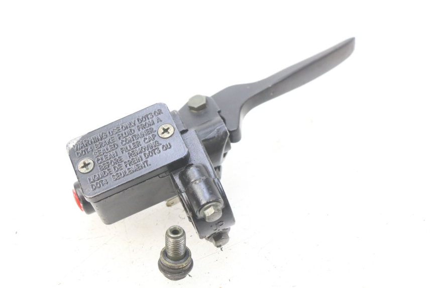 photo de CILINDRO MAESTRO DELANTERO JM MOTORS SC 4T 50 (2012 - 2017) - Primer plano técnico