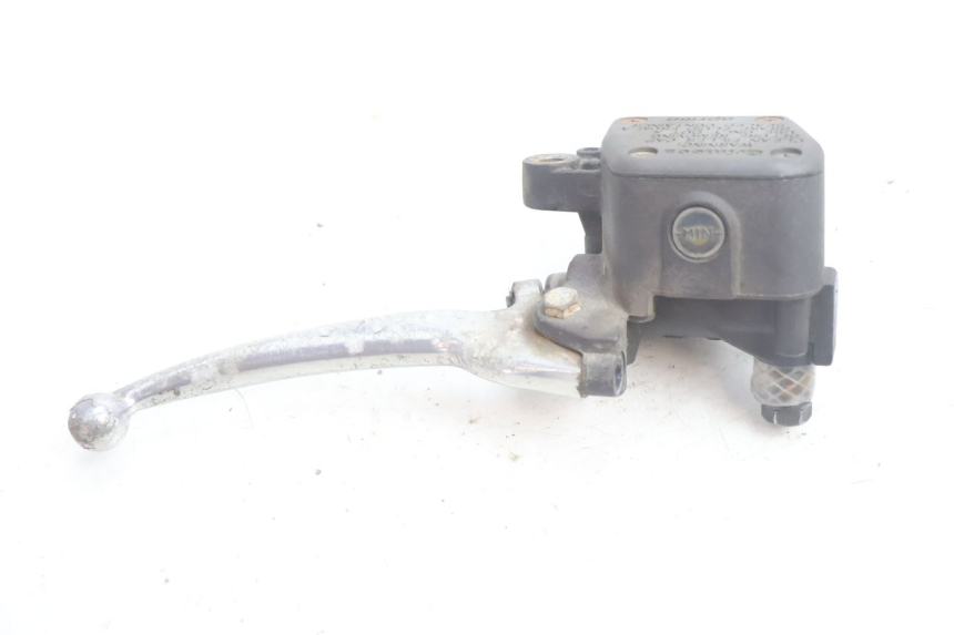 photo de BOMBA FRENO DELANTERO APRILIA SCARABEO GT 125 (1999 - 2007) - Primer plano técnico