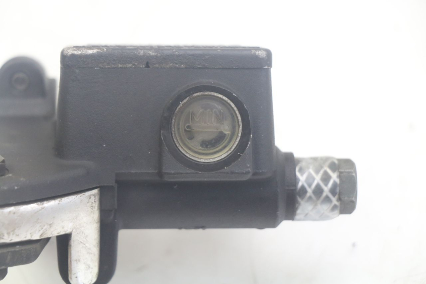 photo de CILINDRO MAESTRO DELANTERO APRILIA SCARABEO 100 (2003 - 2012) - Otra perspectiva