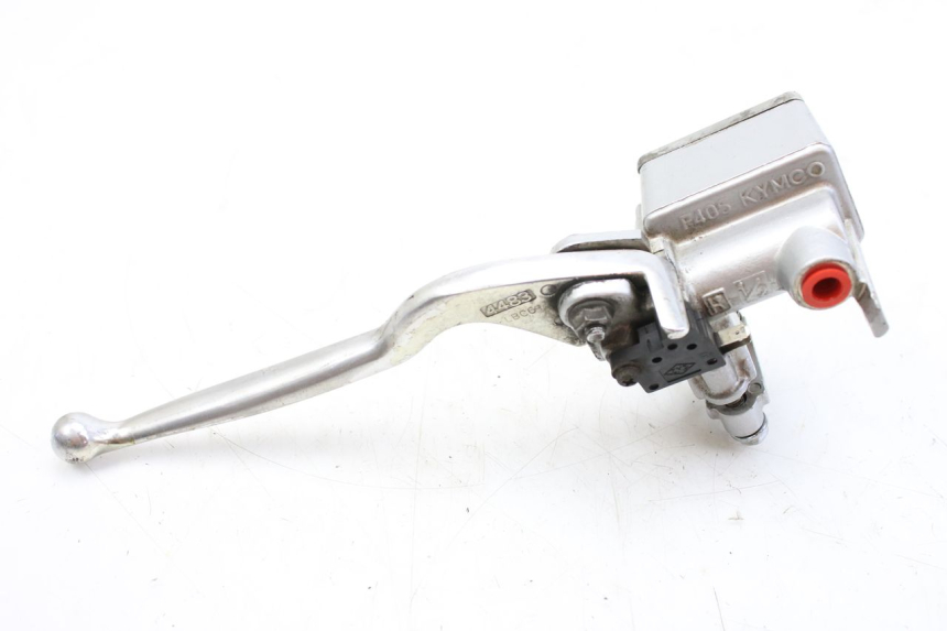 photo de CILINDRO MAESTRO DELANTERO KYMCO SENTO 100 (2008 - 2013) - Detalles de los puntos de fijación