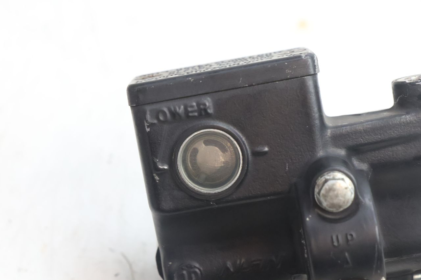 photo de BOMBA FRENO DELANTERO HONDA SH 125 (2001 - 2003) - Zoom estado de uso