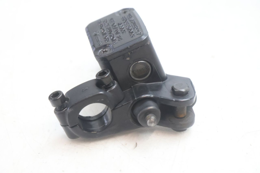 photo de BOMBA FRENO DELANTERO YAMAHA SLIDER 50 (1999 - 2004) - Zoom estado de uso