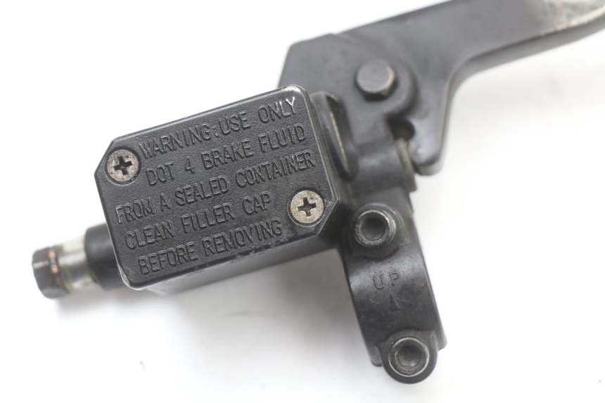 photo de BOMBA FRENO DELANTERO APRILIA SR CARB LC 2T 50 (2004 - 2012) - Otra perspectiva