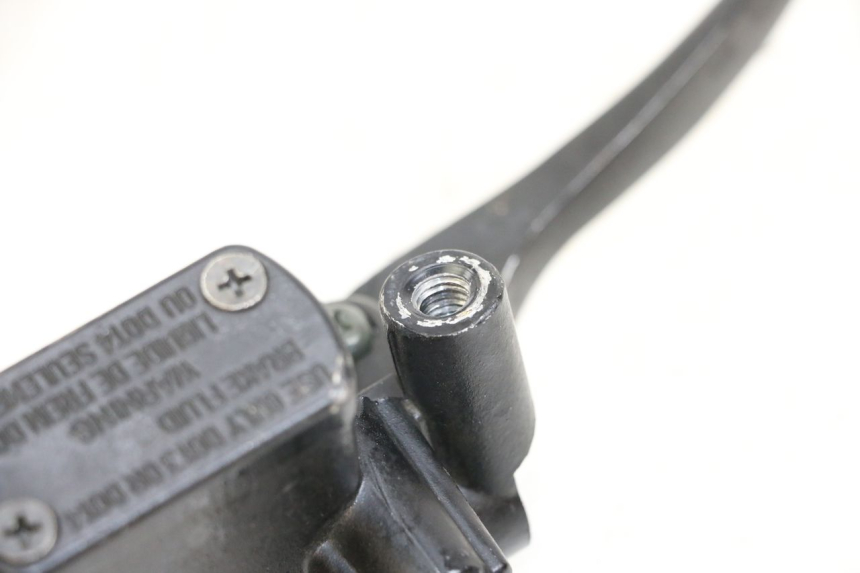 photo de BOMBA FRENO DELANTERO JM MOTORS SUNNY 50 (2017 - 2020) - Primer plano técnico