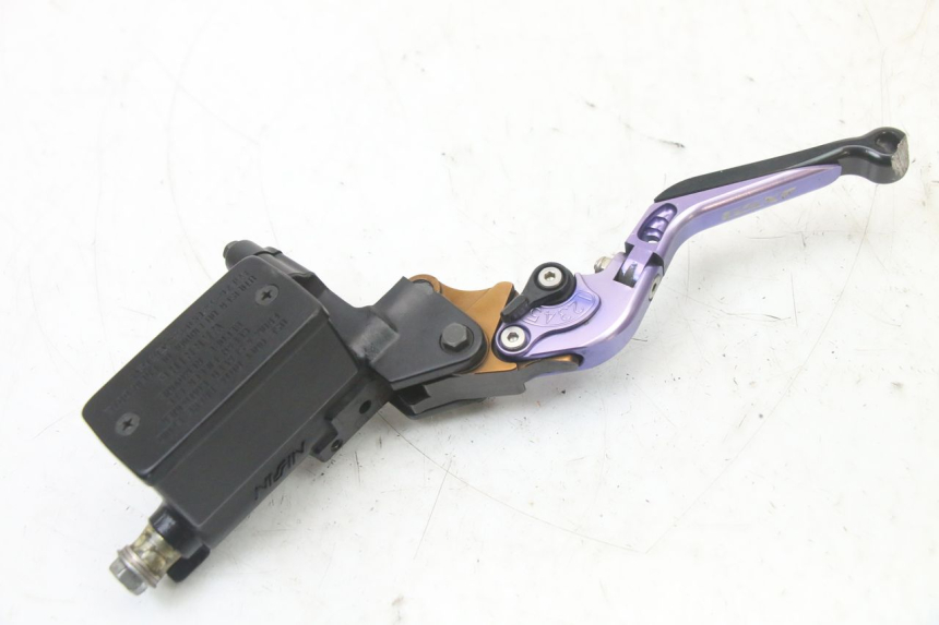 photo de BOMBA FRENO DELANTERO SUZUKI GSX F GSXF 650 (2007 - 2015) - Otra perspectiva