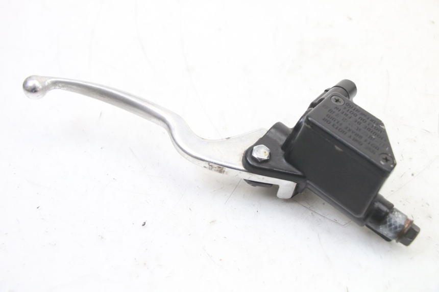 photo de CILINDRO MAESTRO DELANTERO SYM FIDDLE 3 III 125 (2014 - 2020) - Otra perspectiva