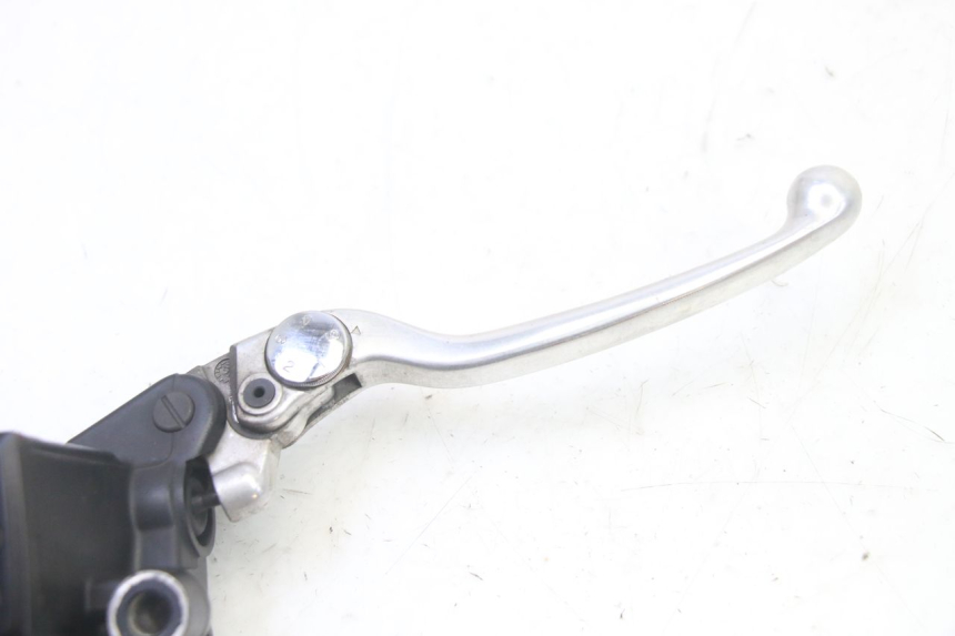 photo de CILINDRO MAESTRO DELANTERO YAMAHA TDM ABS 900 (2002 - 2014) - Zoom estado de uso