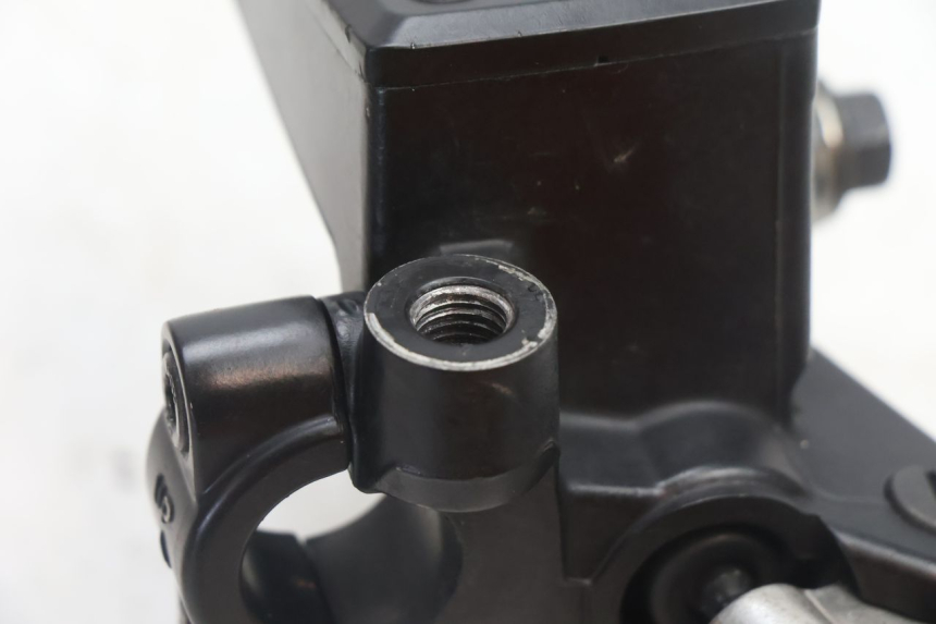 photo de BOMBA FRENO DELANTERO YAMAHA TDM ABS 900 (2002 - 2014) - Vista general del producto