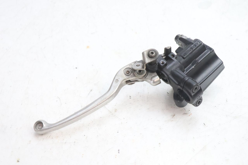 photo de BOMBA FRENO DELANTERO YAMAHA TDM ABS 900 (2002 - 2014) - Estado de la superficie y material