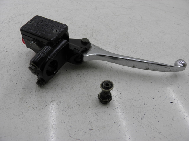 photo de BOMBA FRENO DELANTERO TNT MOTOR ROMA 10' 4T 50 (2007 - 2018) - Detalle de la pieza