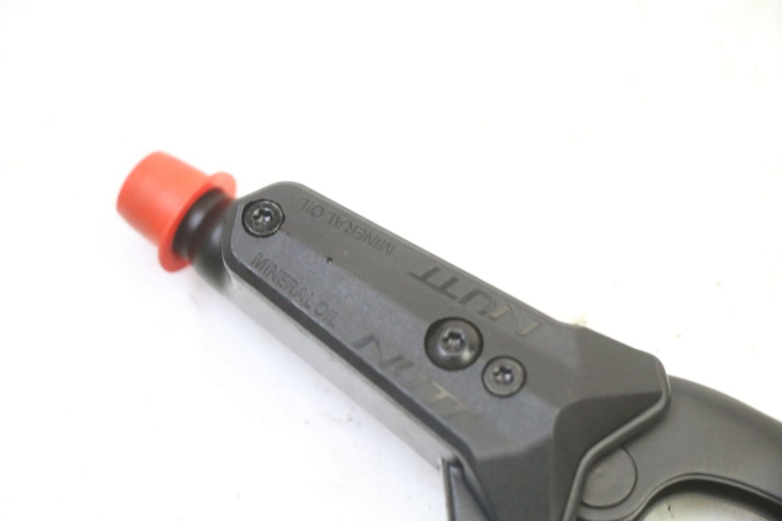 photo de MASTERCILINDRO DELANTERO DUALTRON VICTOR LIMITED 1 - Zoom estado de uso