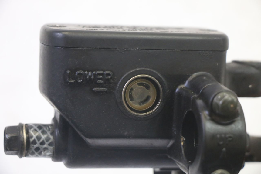 photo de CILINDRO MAESTRO DELANTERO DAELIM VJ ROADWIN FI 125 (2008 - 2017) - Otra perspectiva