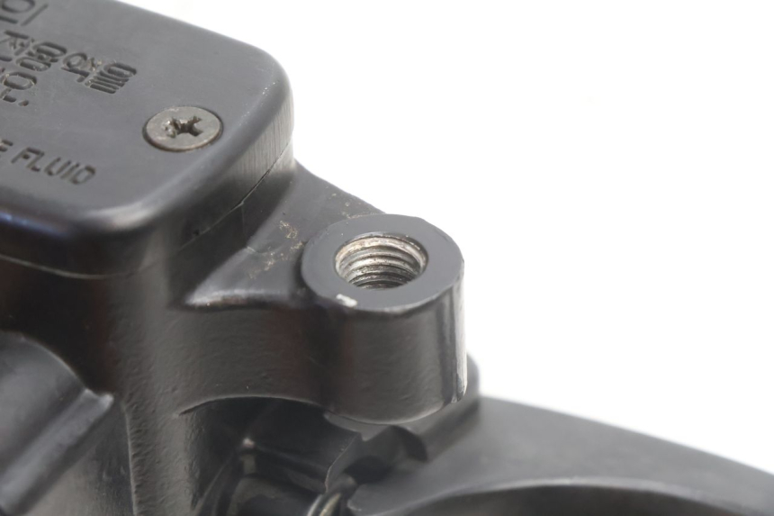 photo de BOMBA FRENO DELANTERO DAELIM VJ ROADWIN 125 (2004 - 2007) - Otra perspectiva