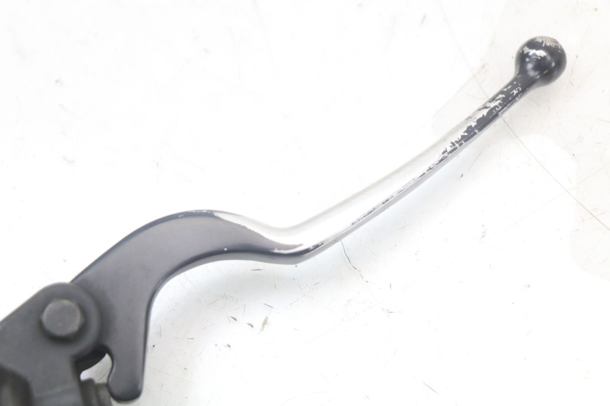 photo de CILINDRO MAESTRO DELANTERO YAMAHA XMAX X-MAX 125 (2006 - 2009) - Otra perspectiva