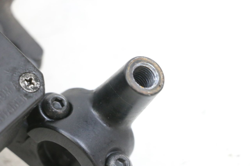 photo de CILINDRO MAESTRO DELANTERO YAMAHA X-MAX XMAX 125 (2010 - 2013) - Zoom estado de uso