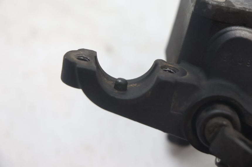 photo de CILINDRO MAESTRO DELANTERO YAMAHA XMAX X-MAX 125 (2006 - 2009) - Vista general del producto
