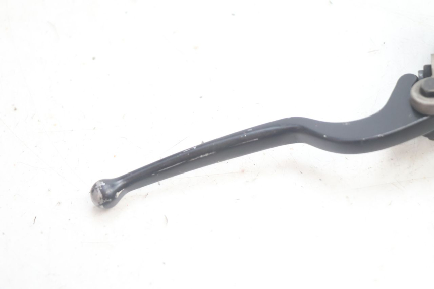 photo de CILINDRO MAESTRO DELANTERO YAMAHA X-MAX XMAX 125 (2010 - 2013) - Primer plano técnico