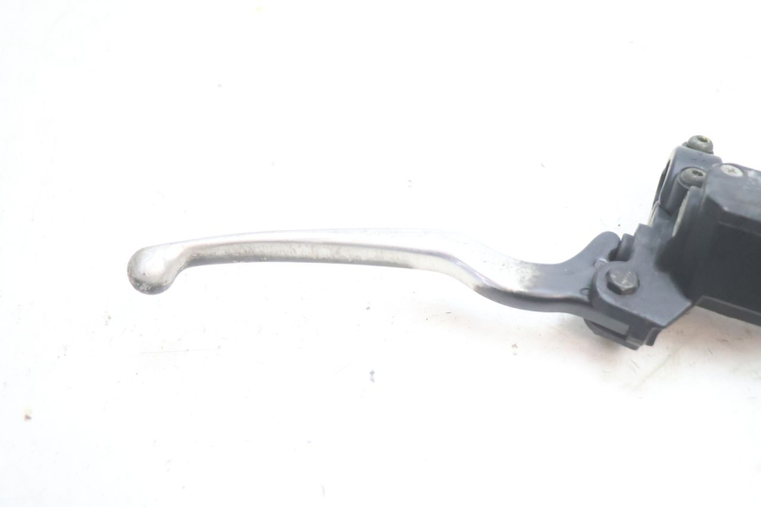 photo de BOMBA FRENO DELANTERO PIAGGIO X8 STREET 125 (2006 - 2007) - Primer plano técnico