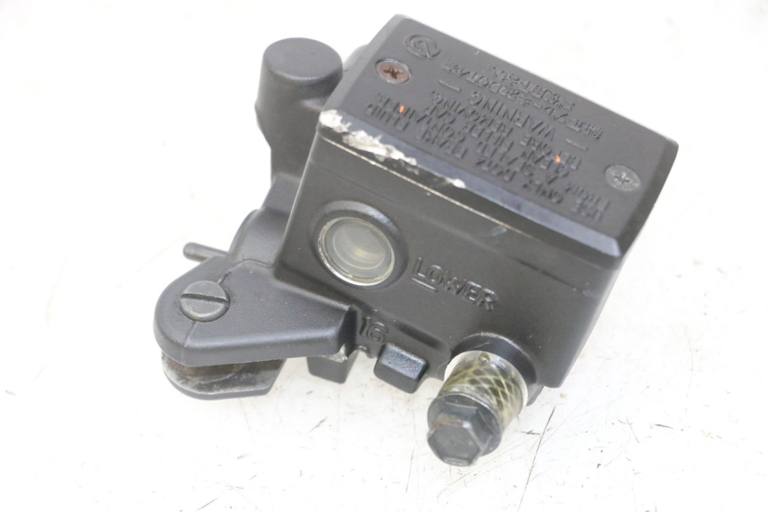 photo de BOMBA FRENO DELANTERO YAMAHA XJ6 ABS 600 (2008 - 2016) - Vista principal