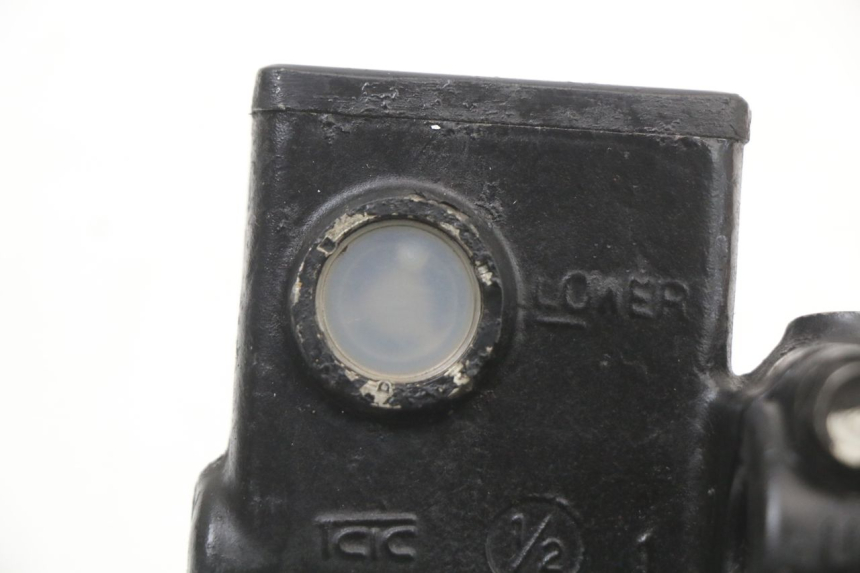 photo de Cilindro maestro delantero HYOSUNG XRX 125 (2000 - 2008) - Detalles de los puntos de fijación