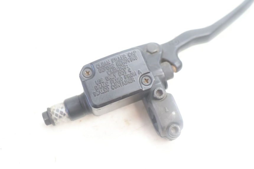 photo de CILINDRO MAESTRO DELANTERO YAMAHA YP MAJESTY 125 (2002 - 2006) - Detalle de la pieza