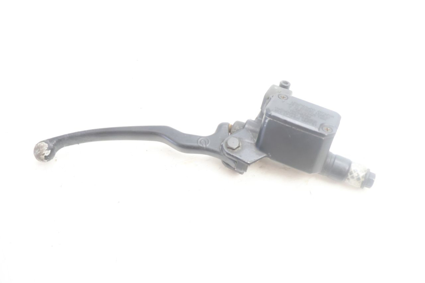 photo de CILINDRO MAESTRO DELANTERO YAMAHA YP MAJESTY 125 (2002 - 2006) - Primer plano técnico