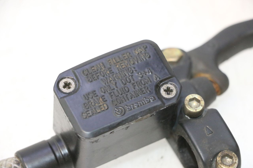 photo de CILINDRO MAESTRO DELANTERO YAMAHA YP MAJESTY 125 (1998 - 2001) - Marcados y referencias originales