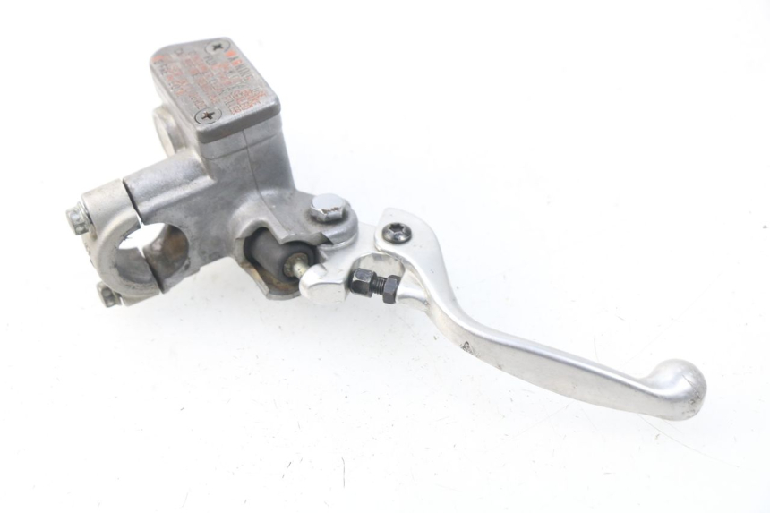 photo de BOMBA FRENO DELANTERO YAMAHA YZ-F YZF 250 (2014 - 2018) - Primer plano técnico
