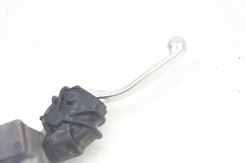 photo de BOMBA FRENO DELANTERO YAMAHA YZ-F YZF 250 (2014 - 2018) - Otra perspectiva