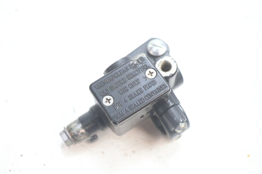 photo de BOMBA FRENO DELANTERO PIAGGIO ZIP IGET 4T 50 (2021 - 2023) - Vista principal