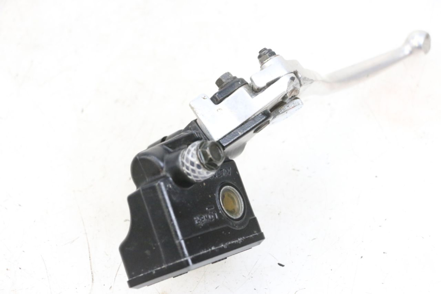 photo de BOMBA FRENO DELANTERO KAWASAKI ZR 7 750 (1999 - 2004) - Otra perspectiva