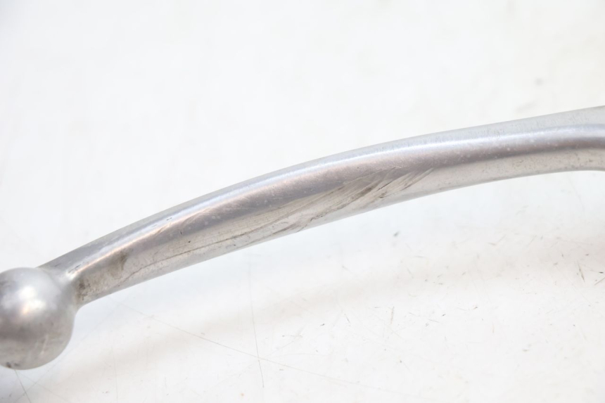 photo de BOMBA FRENO DELANTERO KAWASAKI ZX-6R ZX6R 600 (2000 - 2002) - Primer plano técnico