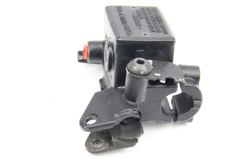 photo de CILINDRO MAESTRO EMBRAGUE YAMAHA FJR ABS 1300 (2006 - 2012) - Estado de la superficie y material