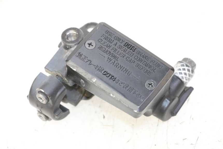 photo de CILINDRO MAESTRO DE EMBRAGUE YAMAHA FJR ABS 1300 (2016 - 2020) - Detalle de la pieza