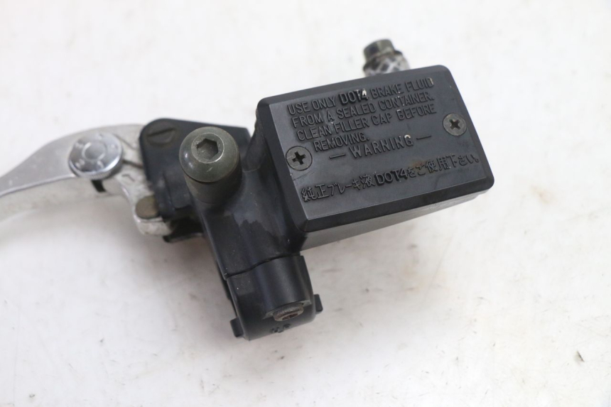 photo de BOMBA EMBRAGUE YAMAHA FJR 1300 (2001 - 2005) - Zoom estado de uso