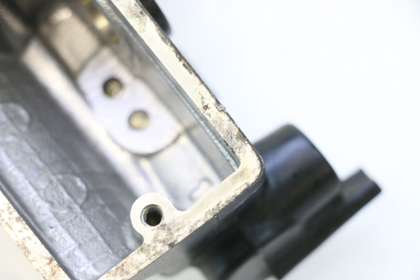photo de BOMBA EMBRAGUE YAMAHA FJR 1300 (2001 - 2005) - Primer plano técnico