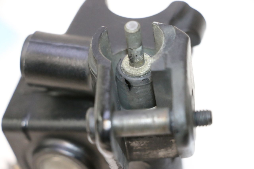 photo de BOMBA EMBRAGUE YAMAHA FJR 1300 (2001 - 2005) - Detalles de los puntos de fijación